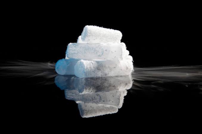 Guia Completo: Como Fazer Gelo Seco em Casa de Maneira Segura e Fácil